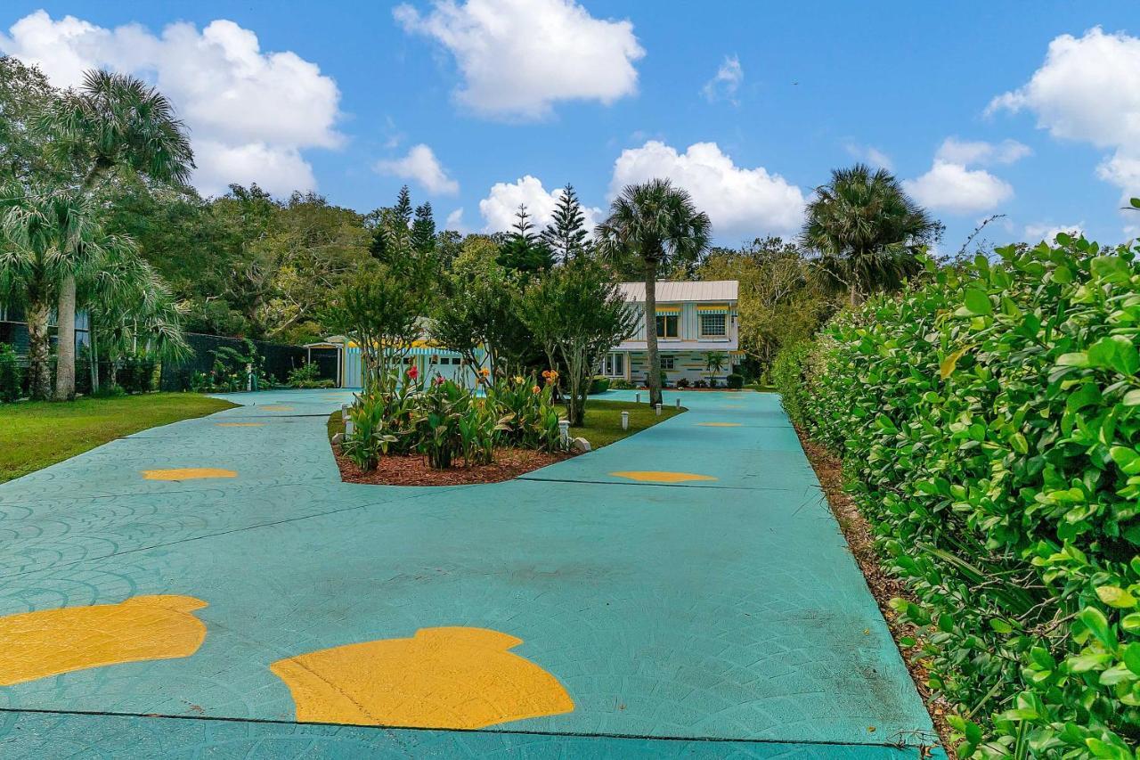 Apartmán Pams Mermaid House With Riverfront Yard And Lanai! Weeki Wachee Exteriér fotografie